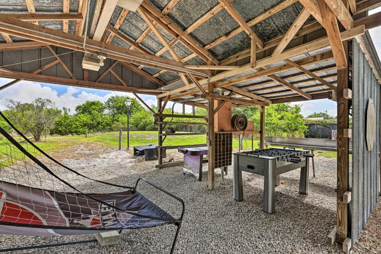 Authentic Clewiston Home With Outdoor Game Room Exterior foto